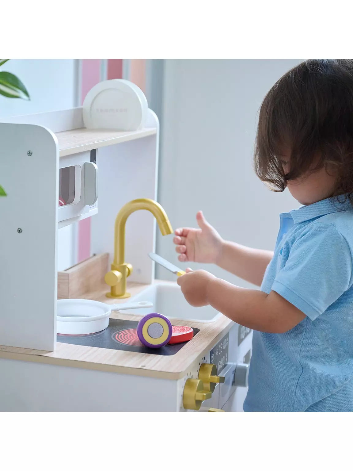 Little Chef Lake Tahoe Small Kitchen Playset - White
